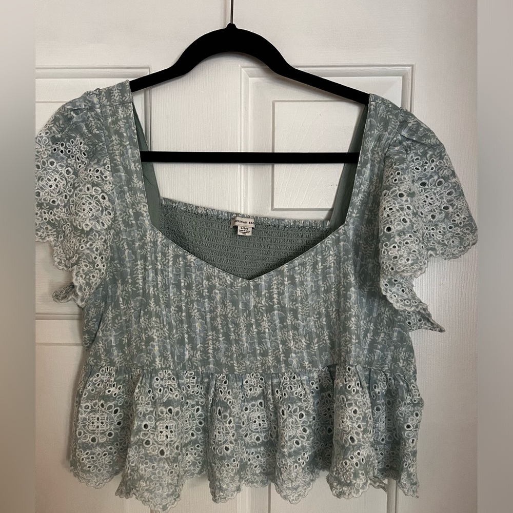 New American Eagle crop top